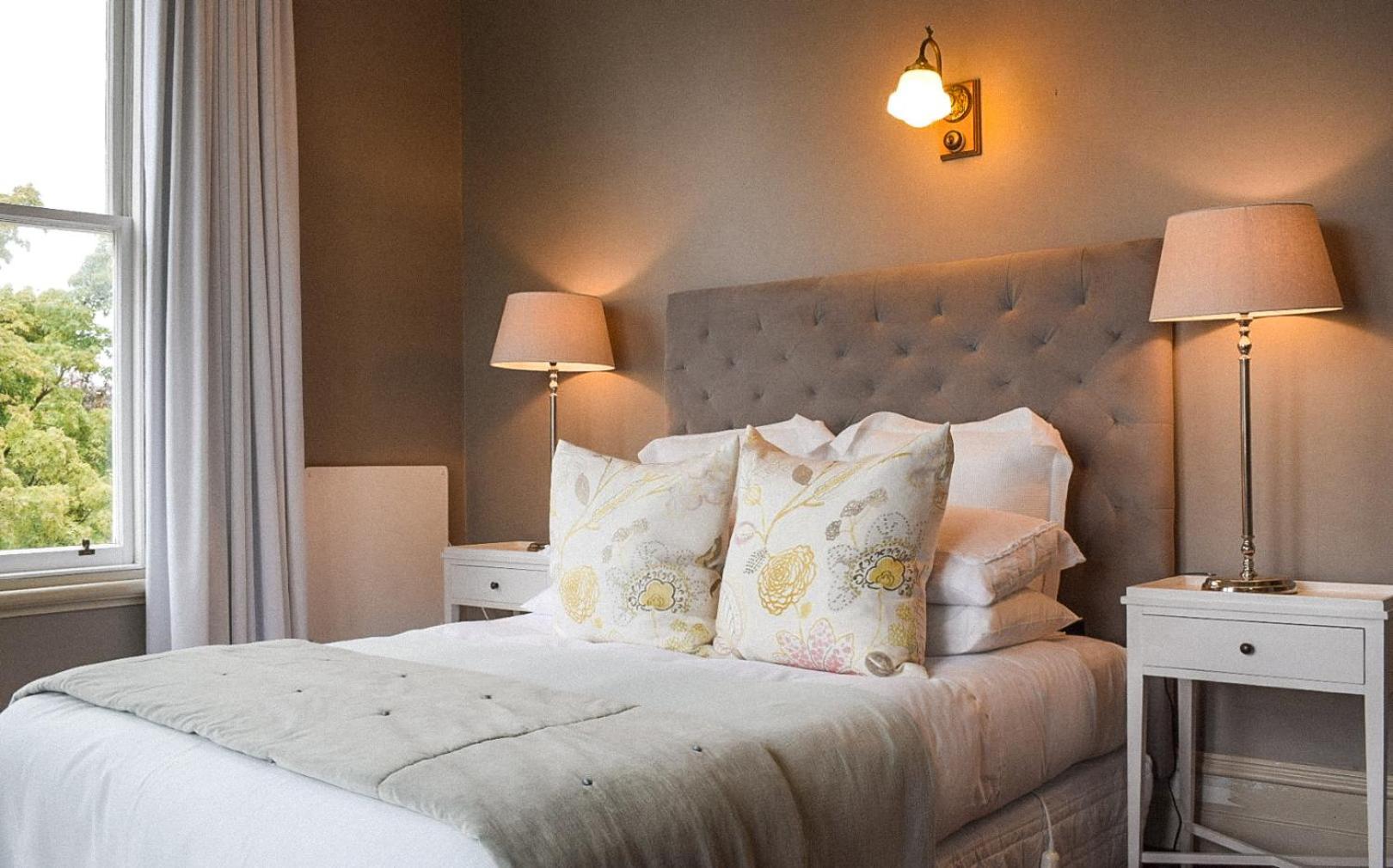 The Vicarage Boutique Bed And Breakfast Oamaru Værelse billede